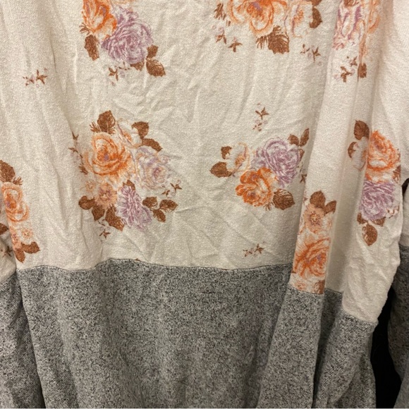 Maurices 3x sweater - Picture 3 of 3